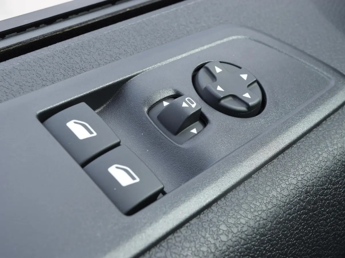 Electric L2 75 kWh | tot 8 jaar garantie | laadruimtebetimmering | dodehoek detectie | Apple Carplay | camera | parkeersensoren voor & achter | Comfort scheidingswand | rijklaarprijs