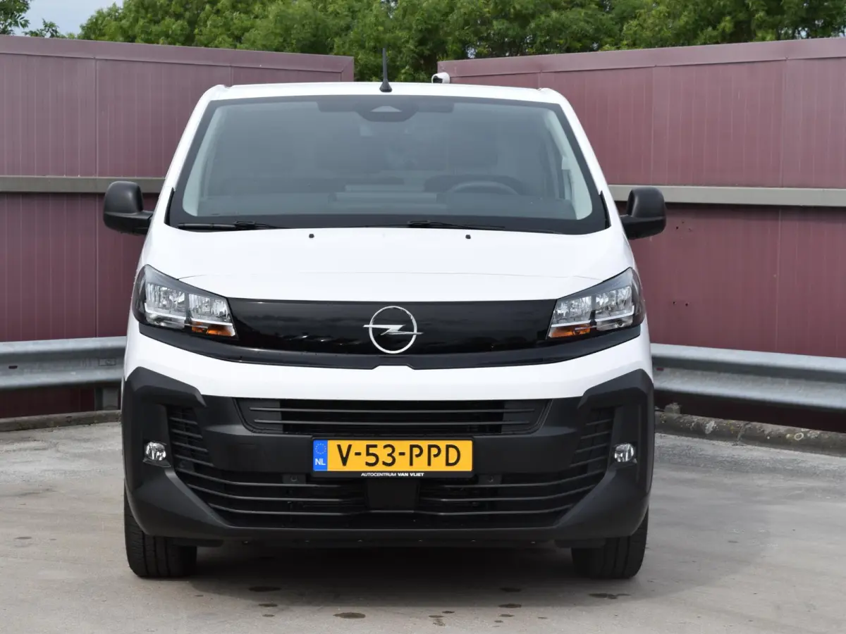 Electric L2 75 kWh | tot 8 jaar garantie | laadruimtebetimmering | dodehoek detectie | Apple Carplay | camera | parkeersensoren voor & achter | Comfort scheidingswand | rijklaarprijs