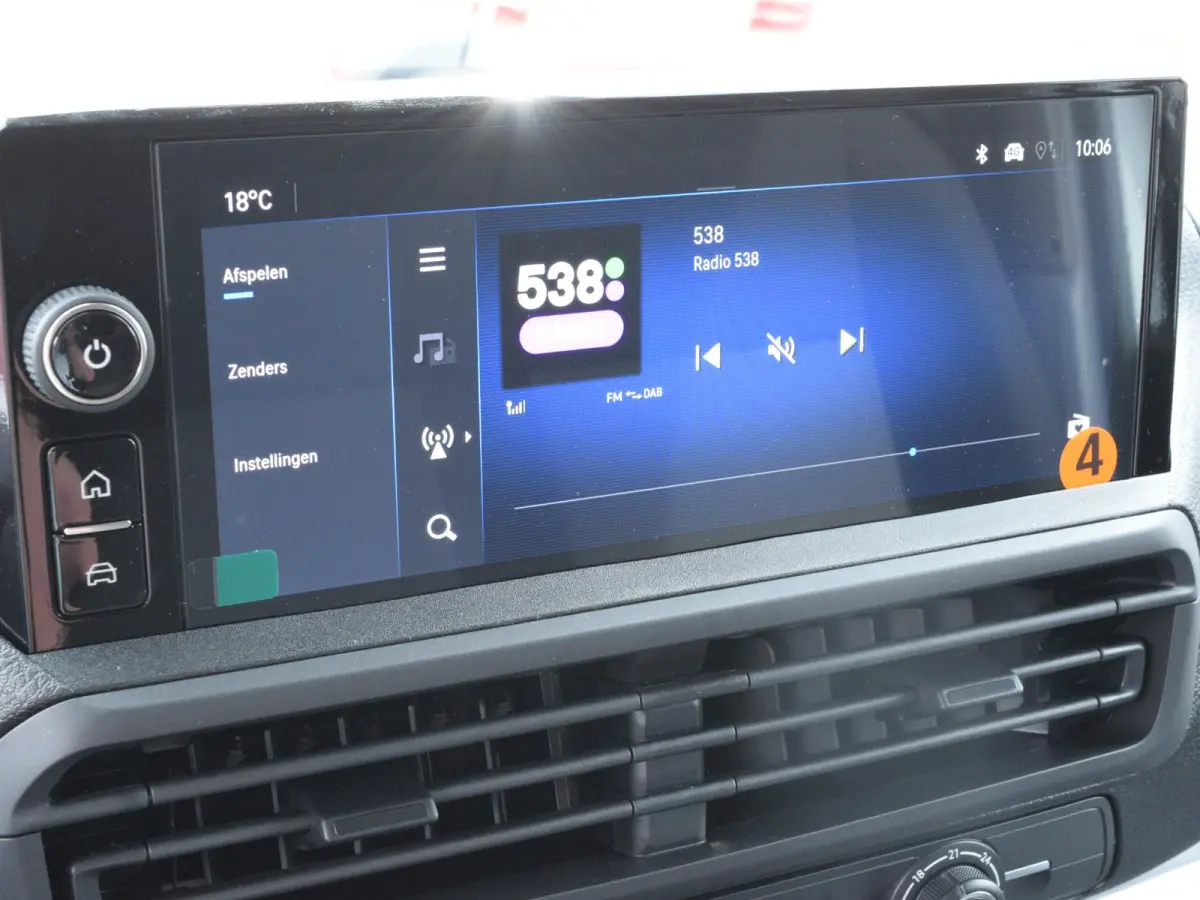 Electric L2 75 kWh | tot 8 jaar garantie | laadruimtebetimmering | dodehoek detectie | Apple Carplay | camera | parkeersensoren voor & achter | Comfort scheidingswand | rijklaarprijs