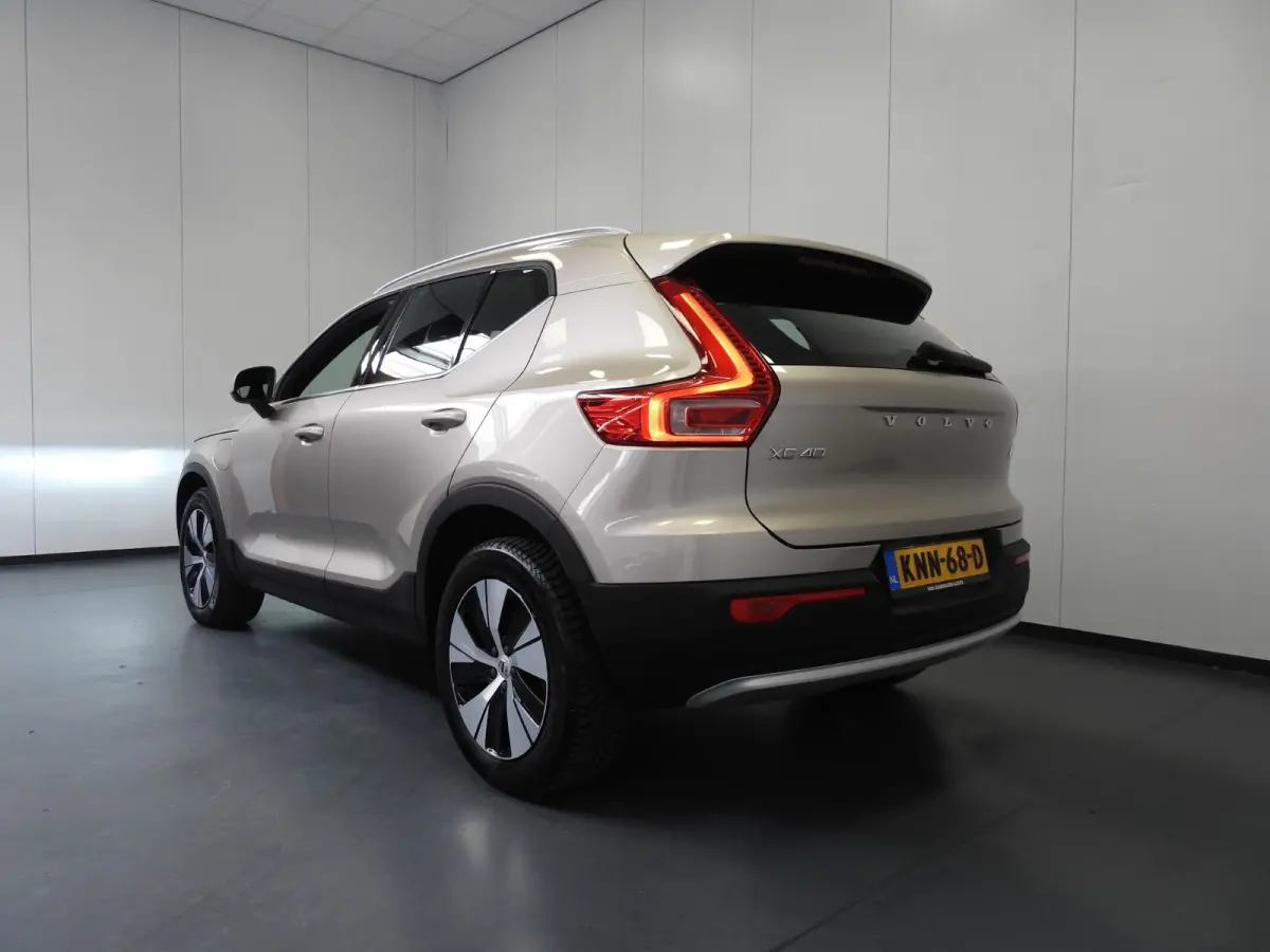 1.5 T4 Plug-In Hybrid Core Bright NAVI/CAMERA/LED/18"LMV!
