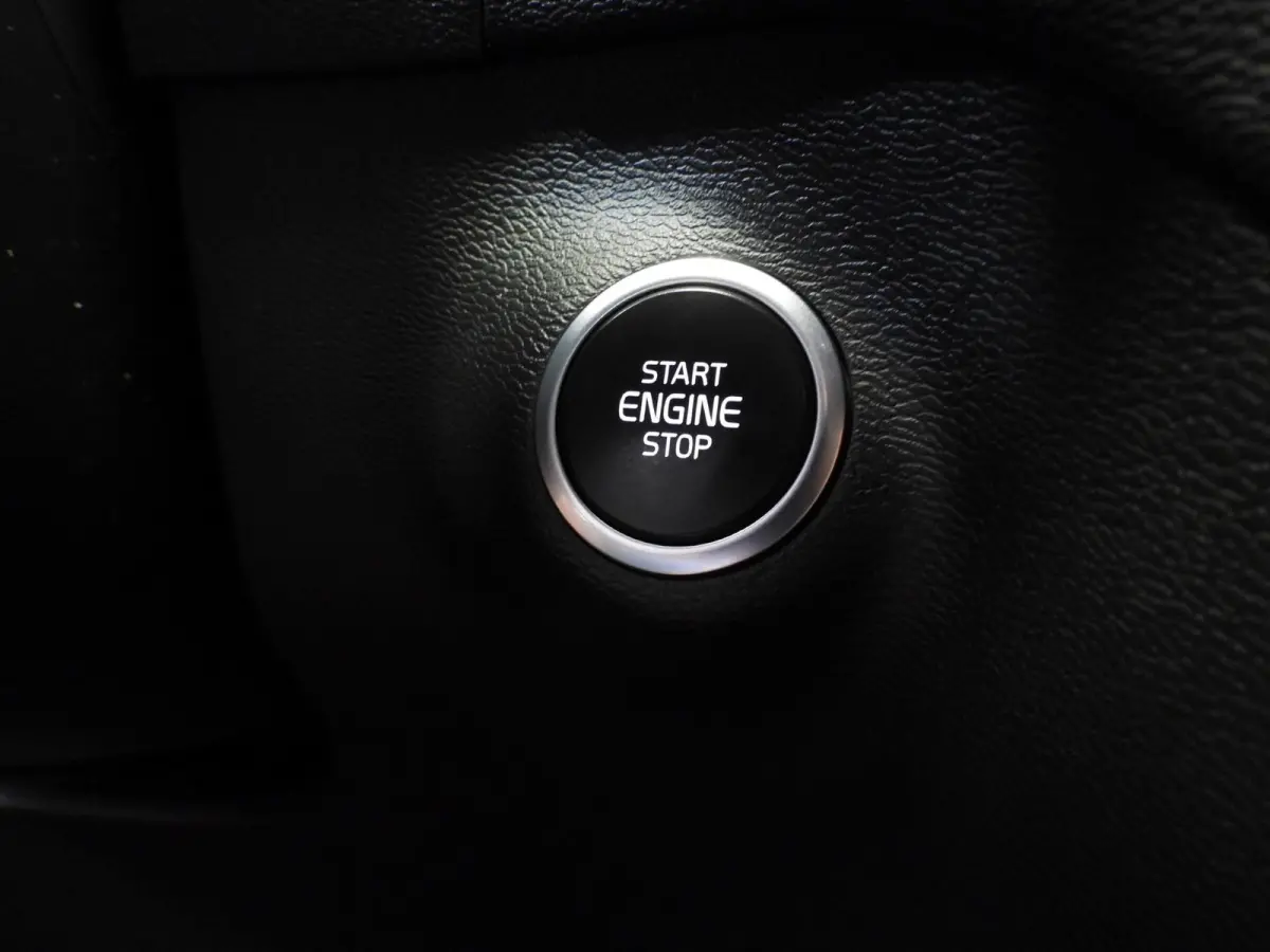 1.5 T4 Plug-In Hybrid Core Bright NAVI/CAMERA/LED/18"LMV!