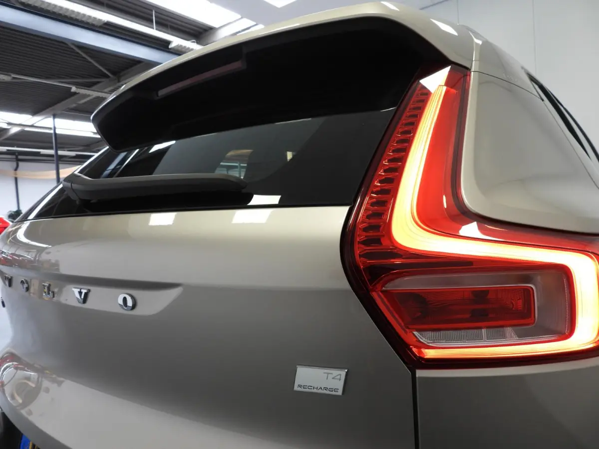 1.5 T4 Plug-In Hybrid Core Bright NAVI/CAMERA/LED/18"LMV!