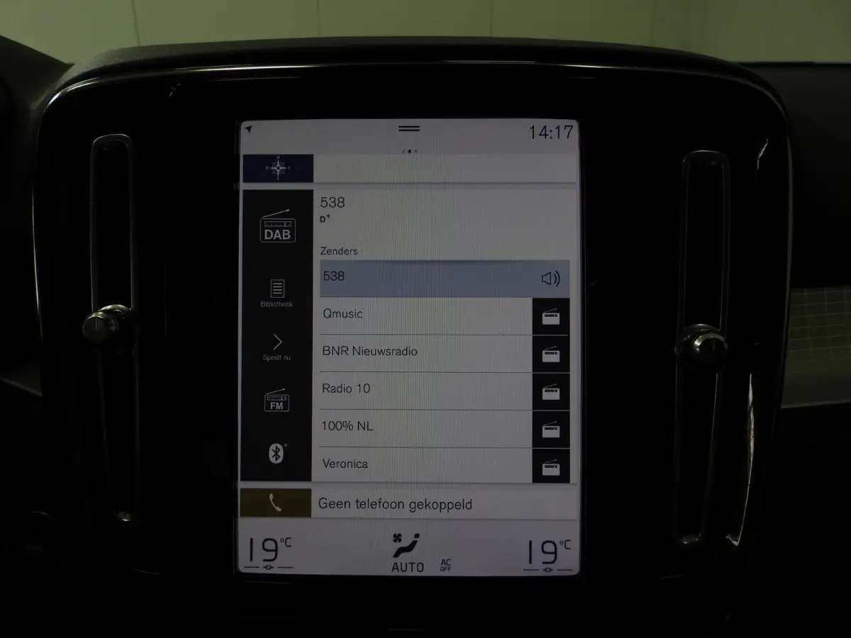 1.5 T4 Plug-In Hybrid Core Bright NAVI/CAMERA/LED/18"LMV!