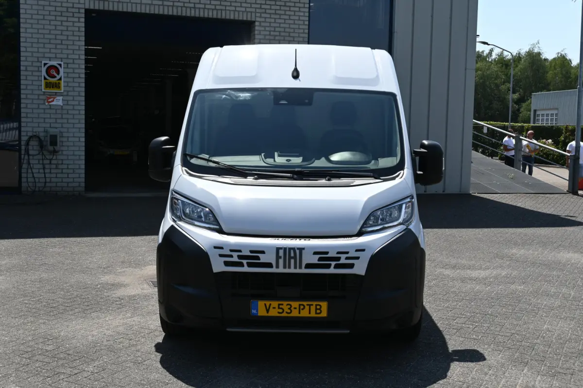 L4H2 Maxi 2.2 MultiJet 140 pk 3.5t Camera, 270 Graden achterdeuren
