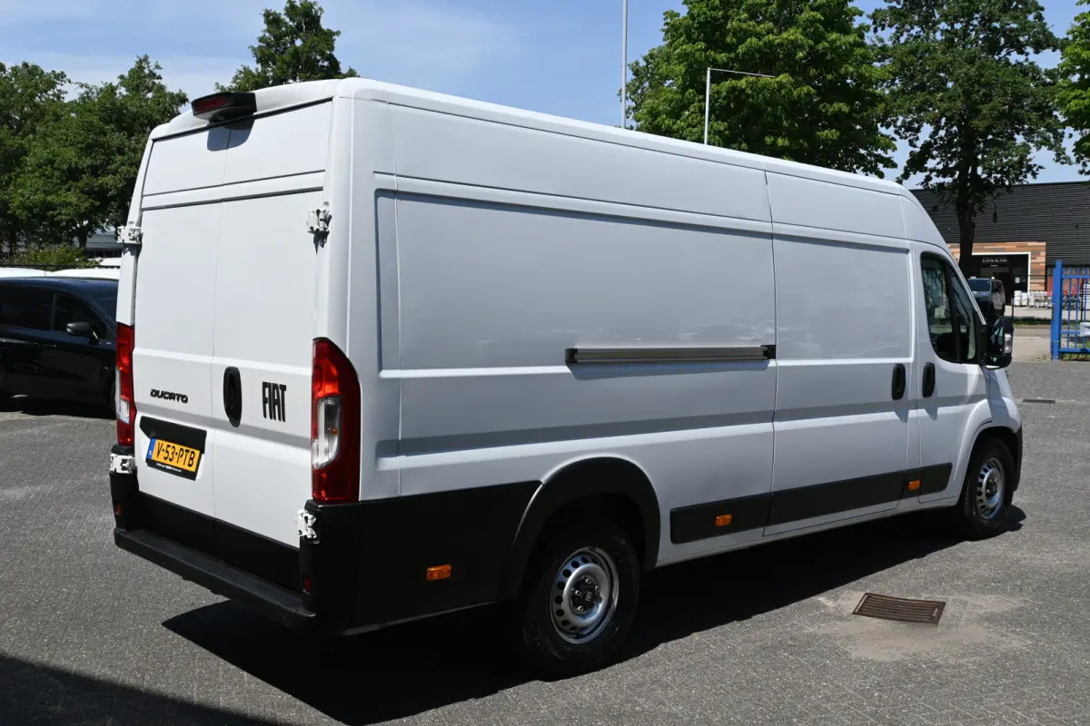 L4H2 Maxi 2.2 MultiJet 140 pk 3.5t Camera, 270 Graden achterdeuren