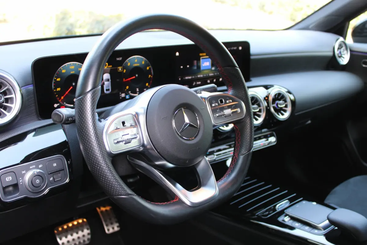 180 AMG Line Panodak Sfeerlicht Keyless