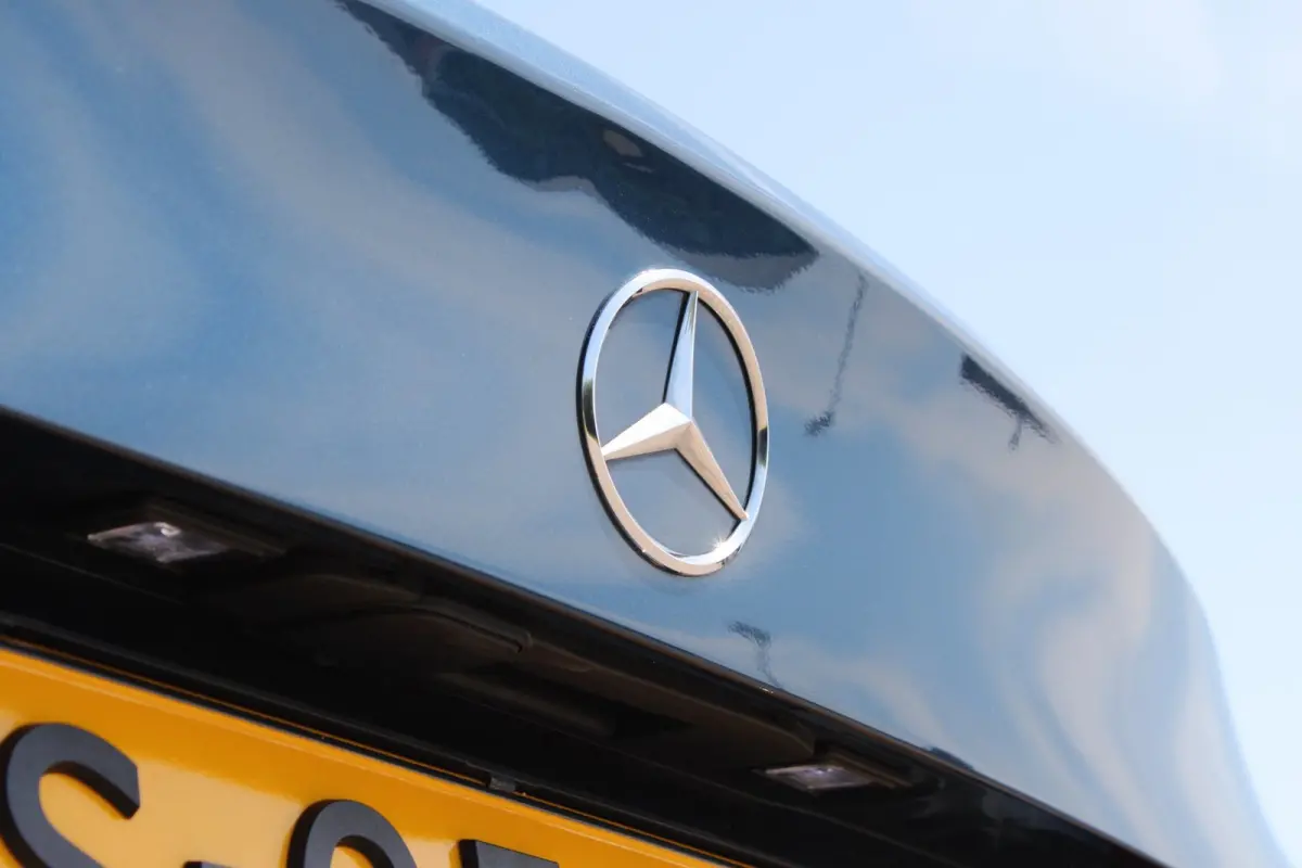 180 AMG Line Panodak Sfeerlicht Keyless