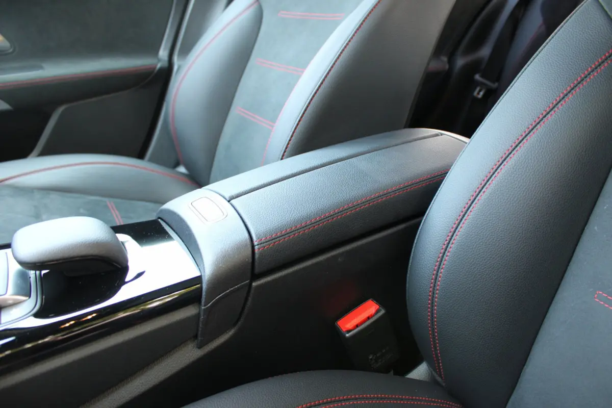 180 AMG Line Panodak Sfeerlicht Keyless