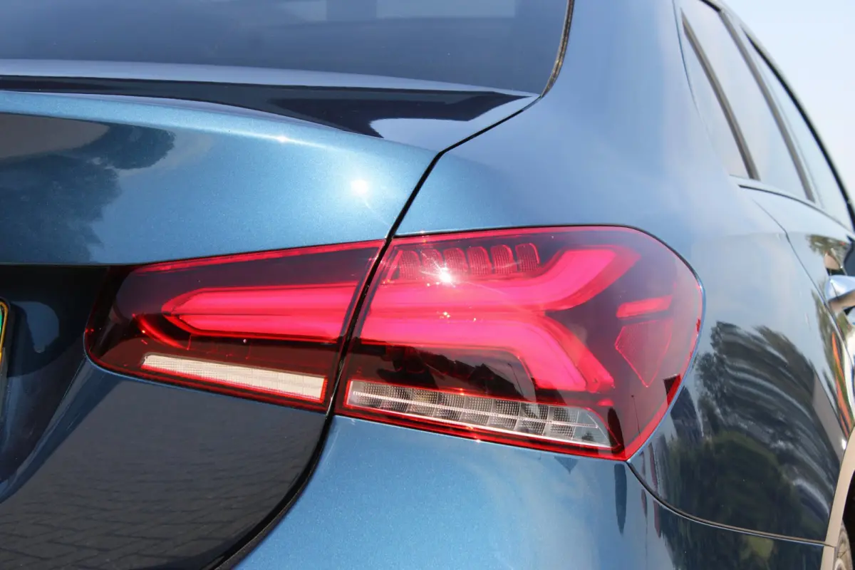 180 AMG Line Panodak Sfeerlicht Keyless