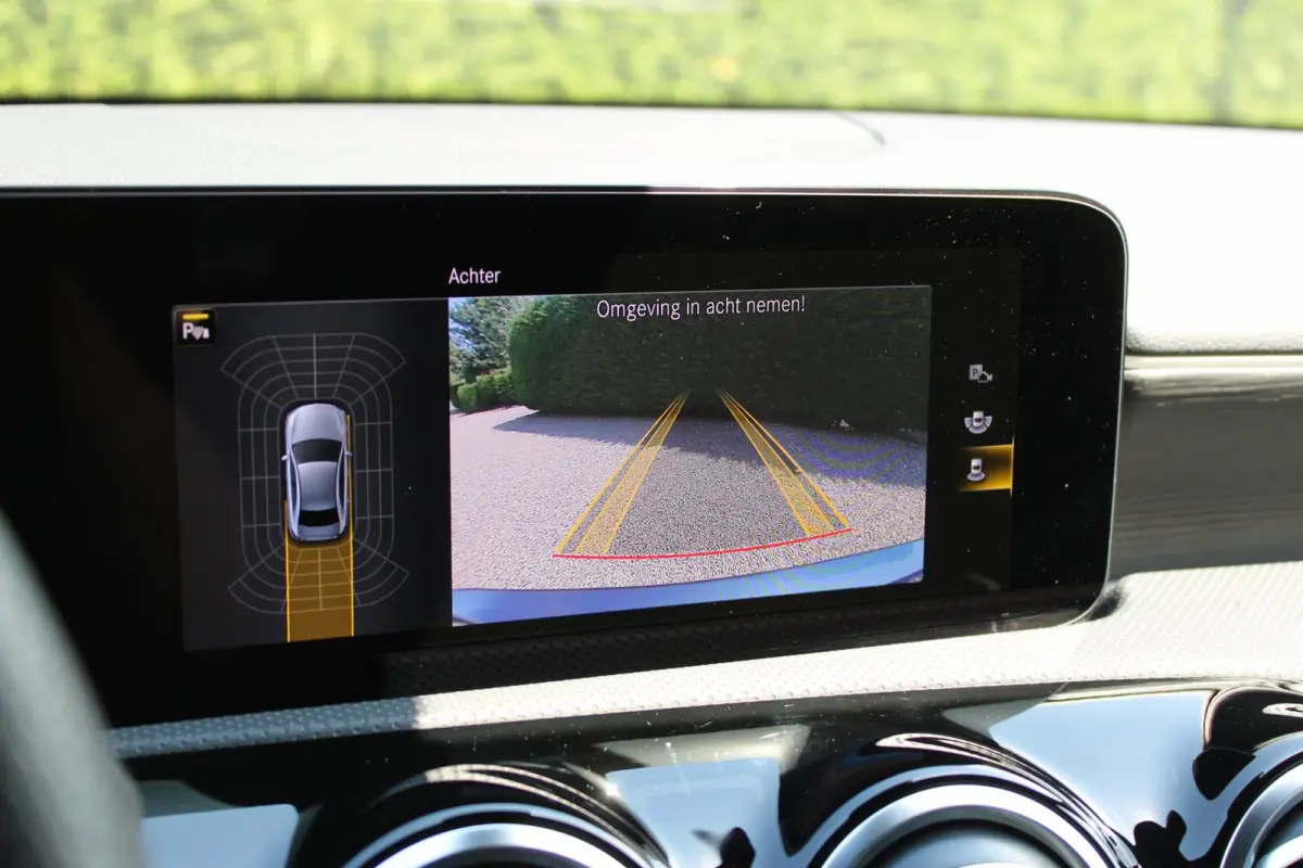 180 AMG Line Panodak Sfeerlicht Keyless