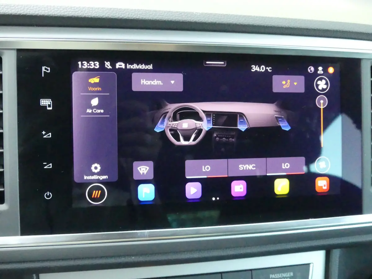 1.5 TSI FR Business Intense | CAMERA | 360 CAMERA | STOEL+STUUR+VOORRUITVERWARMING | NAVI | PARKEERSENSOREN V+A | APPLE CARPLAY / ANDROID AUTO |