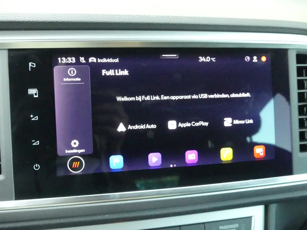 1.5 TSI FR Business Intense | CAMERA | 360 CAMERA | STOEL+STUUR+VOORRUITVERWARMING | NAVI | PARKEERSENSOREN V+A | APPLE CARPLAY / ANDROID AUTO |