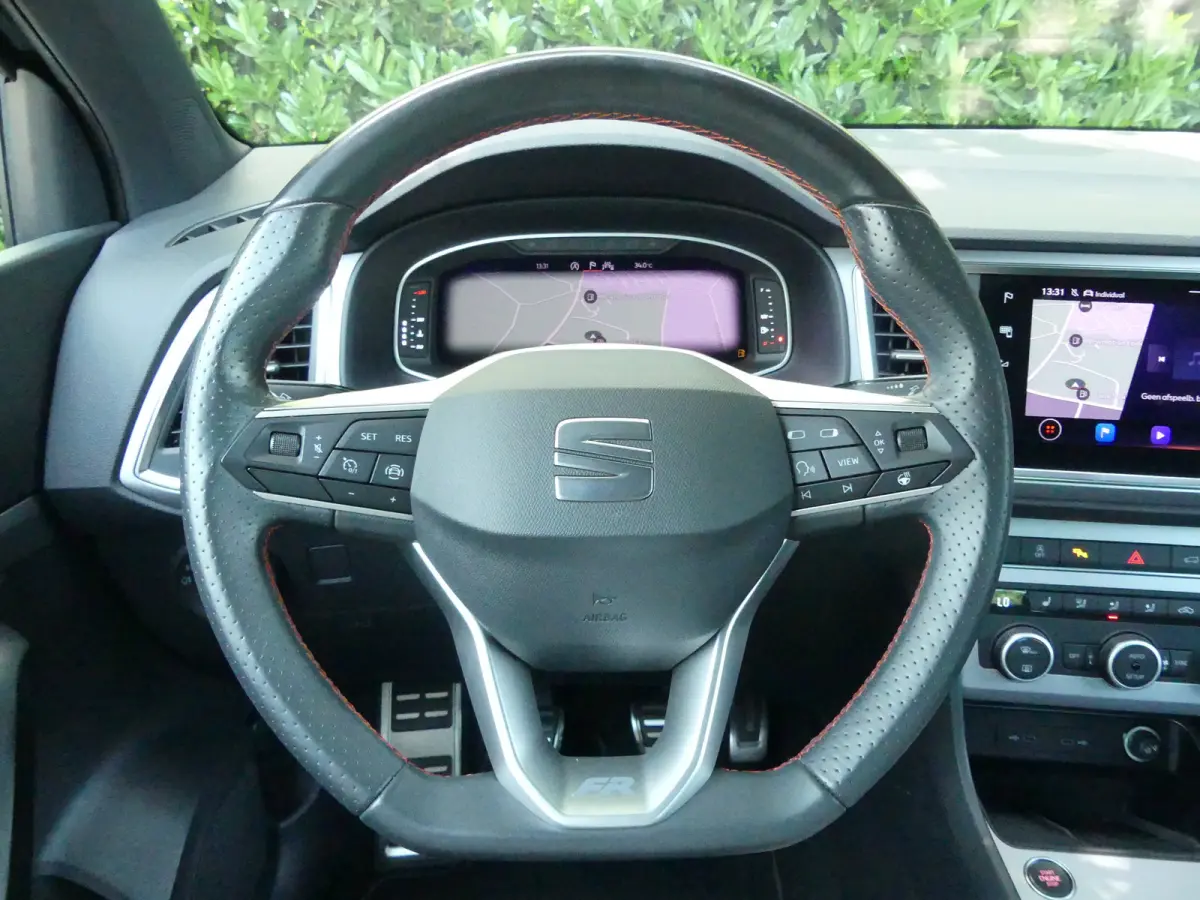 1.5 TSI FR Business Intense | CAMERA | 360 CAMERA | STOEL+STUUR+VOORRUITVERWARMING | NAVI | PARKEERSENSOREN V+A | APPLE CARPLAY / ANDROID AUTO |