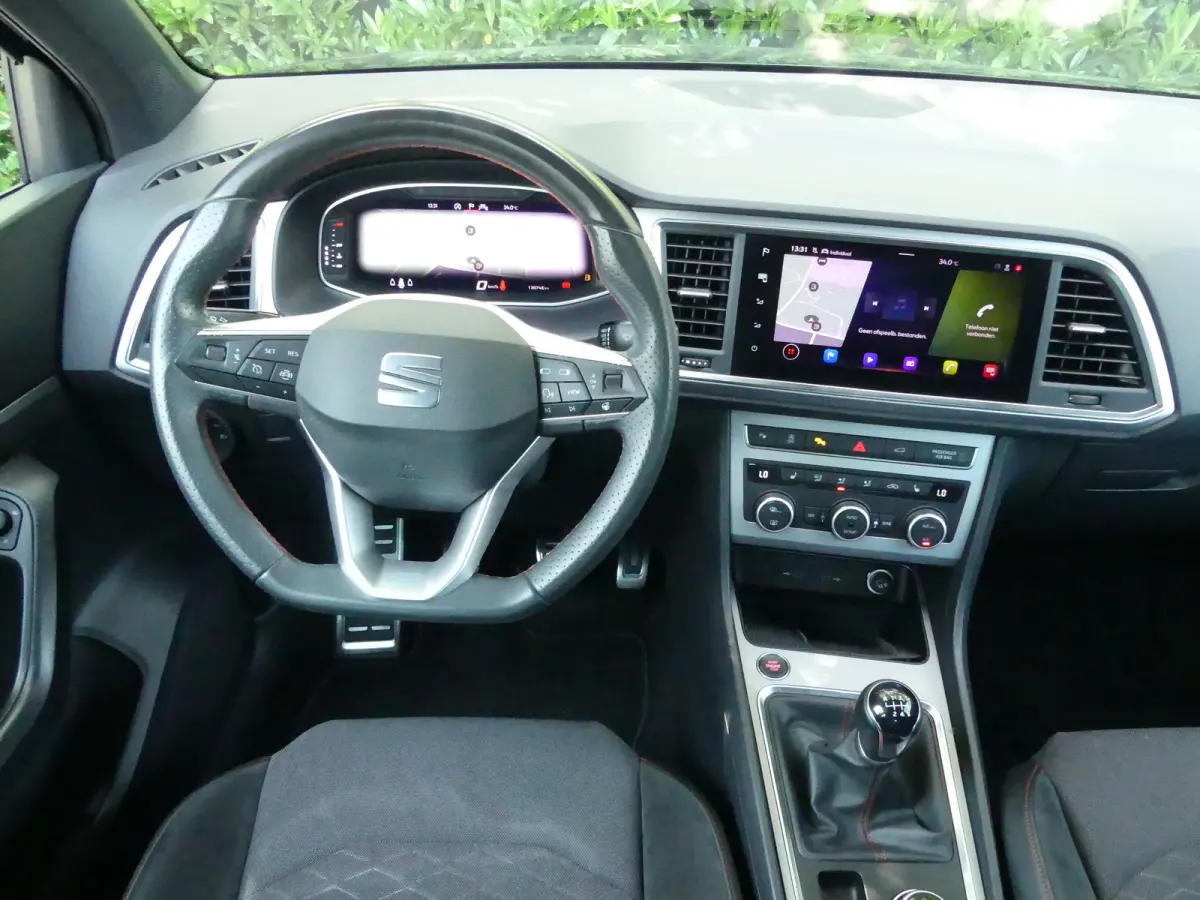 1.5 TSI FR Business Intense | CAMERA | 360 CAMERA | STOEL+STUUR+VOORRUITVERWARMING | NAVI | PARKEERSENSOREN V+A | APPLE CARPLAY / ANDROID AUTO |