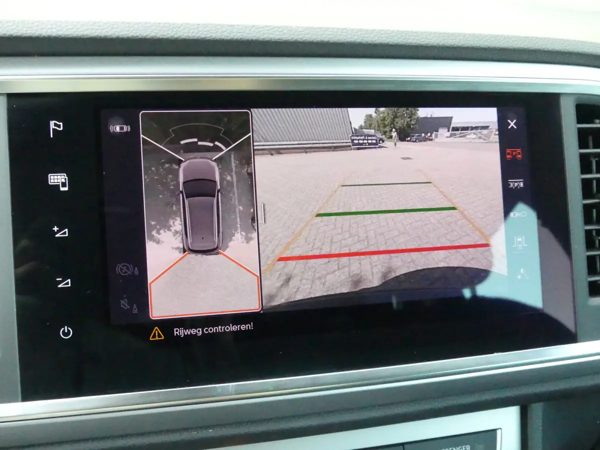 1.5 TSI FR Business Intense | CAMERA | 360 CAMERA | STOEL+STUUR+VOORRUITVERWARMING | NAVI | PARKEERSENSOREN V+A | APPLE CARPLAY / ANDROID AUTO |