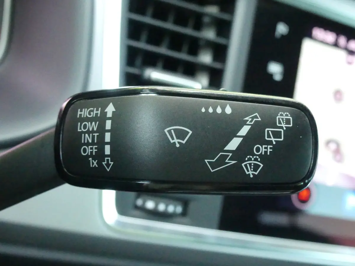1.5 TSI FR Business Intense | CAMERA | 360 CAMERA | STOEL+STUUR+VOORRUITVERWARMING | NAVI | PARKEERSENSOREN V+A | APPLE CARPLAY / ANDROID AUTO |