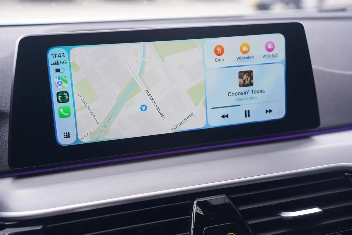 530e M Sport SOH 92% Head-up Apple Carplay Camera Stoelverwarming 21 Inch velgen