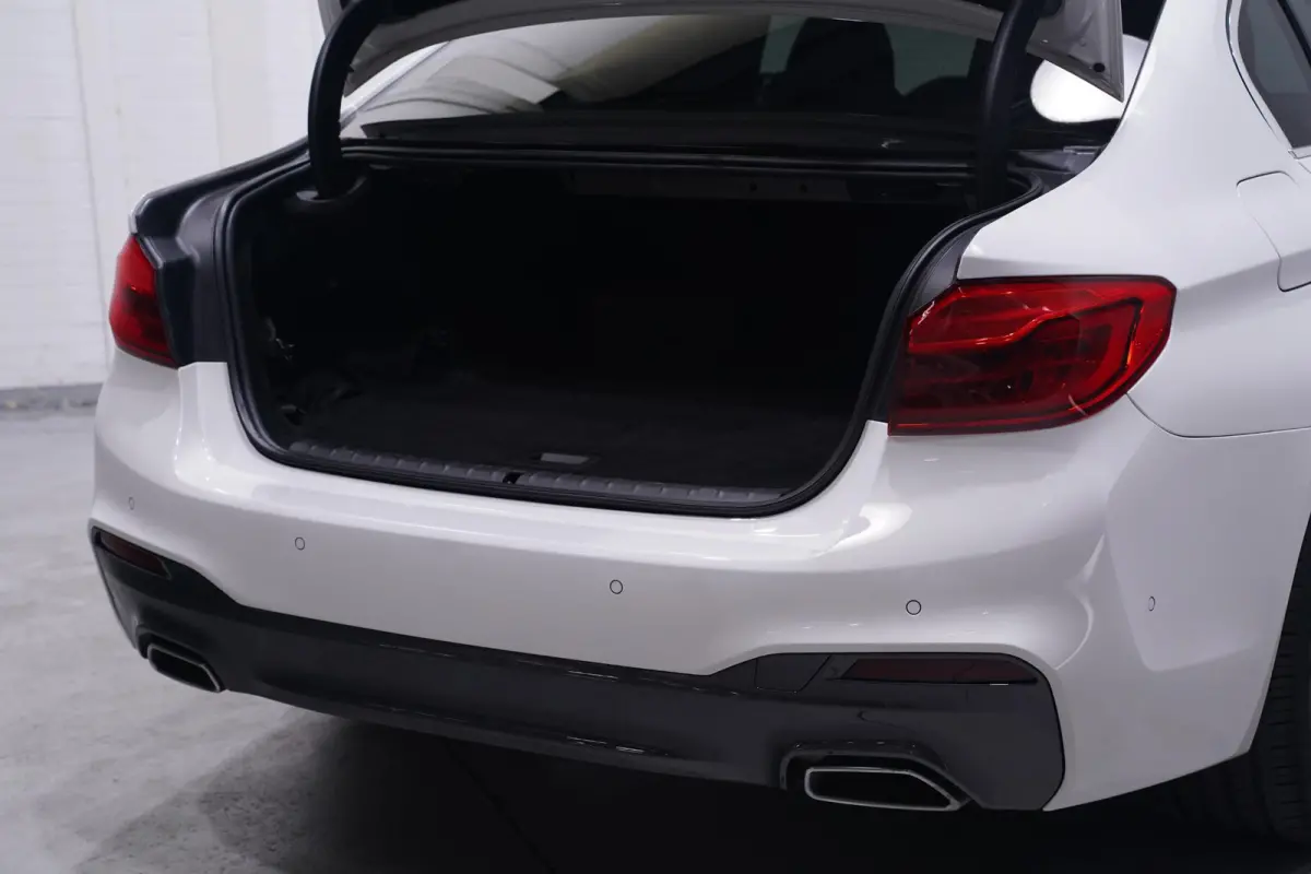 530e M Sport SOH 92% Head-up Apple Carplay Camera Stoelverwarming 21 Inch velgen