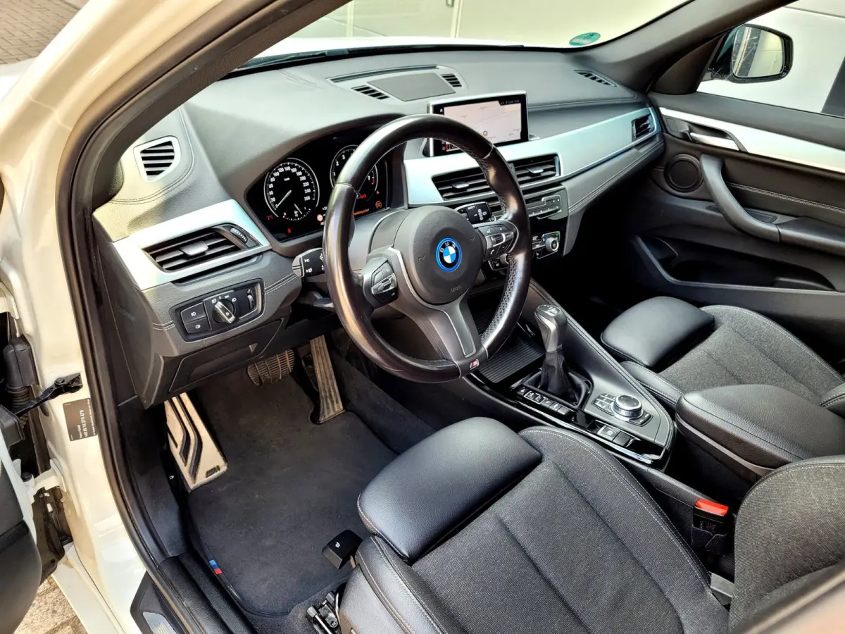 XDrive25e M-Sport, Camera, HiFi, Adaptive LED, 19 inch, DAB (94% SOH - 220PK)
