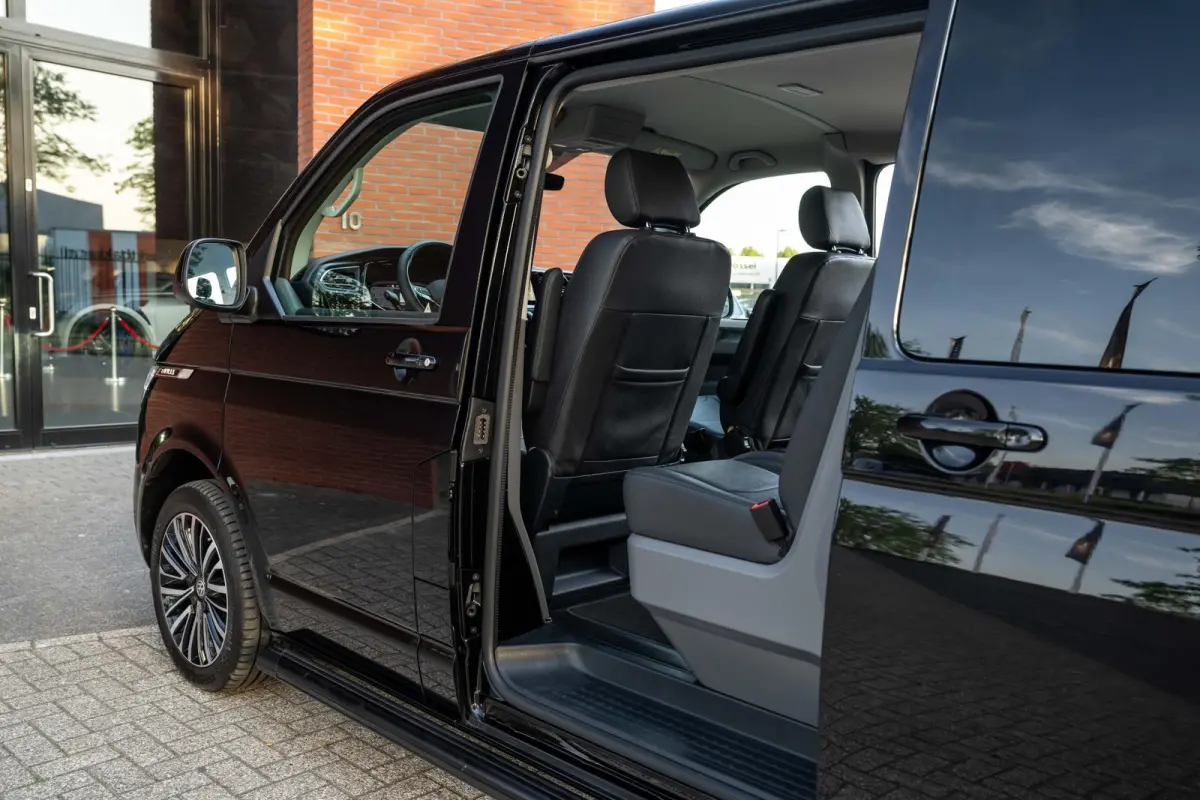 2.0 TDI L2H1 30 DC 150pk Bulli 2x schuifdeur Leder