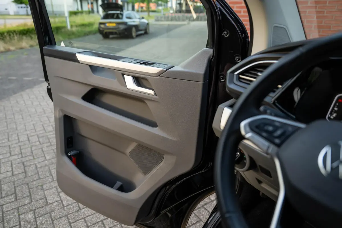 2.0 TDI L2H1 30 DC 150pk Bulli 2x schuifdeur Leder