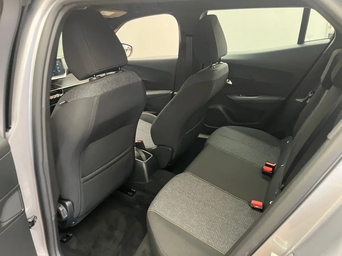 1.2 Hybrid 136 Style Climate | Carplay | Cruise | Parkeersensoren Achter | LED | DAB | Airco (automatisch) | Apple Carplay/Android Auto|telefoonintegratie premium | Centrale deurvergrendelin