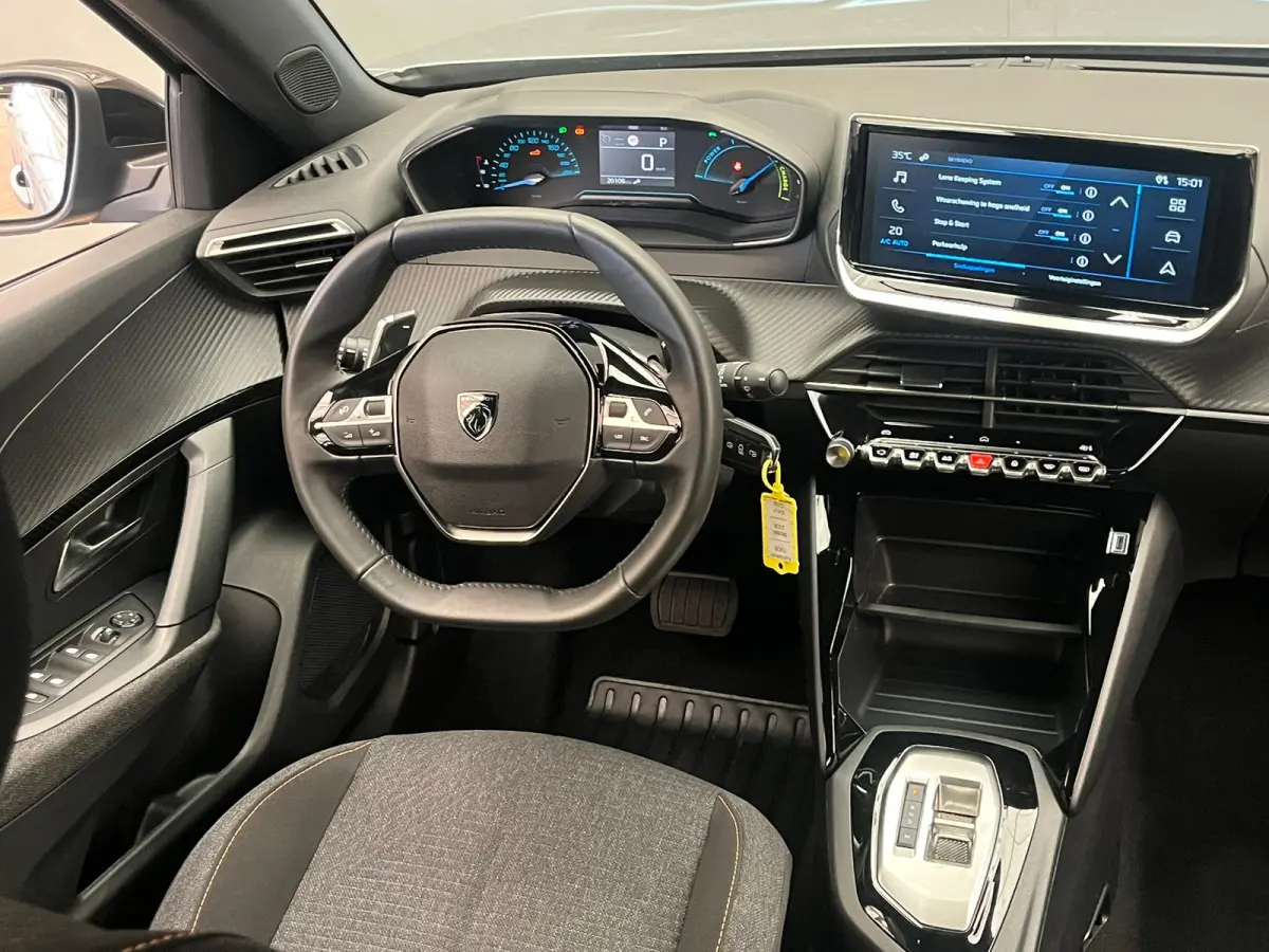 1.2 Hybrid 136 Style Climate | Carplay | Cruise | Parkeersensoren Achter | LED | DAB | Airco (automatisch) | Apple Carplay/Android Auto|telefoonintegratie premium | Centrale deurvergrendelin