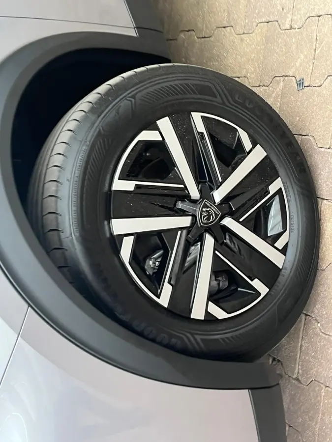 1.2 Hybrid 136 Style Climate | Carplay | Cruise | Parkeersensoren Achter | LED | DAB | Airco (automatisch) | Apple Carplay/Android Auto|telefoonintegratie premium | Centrale deurvergrendelin