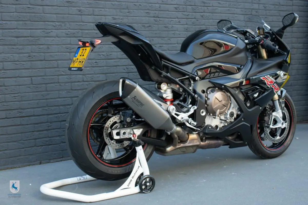 Blackstorm / NL motor / Akrapovic