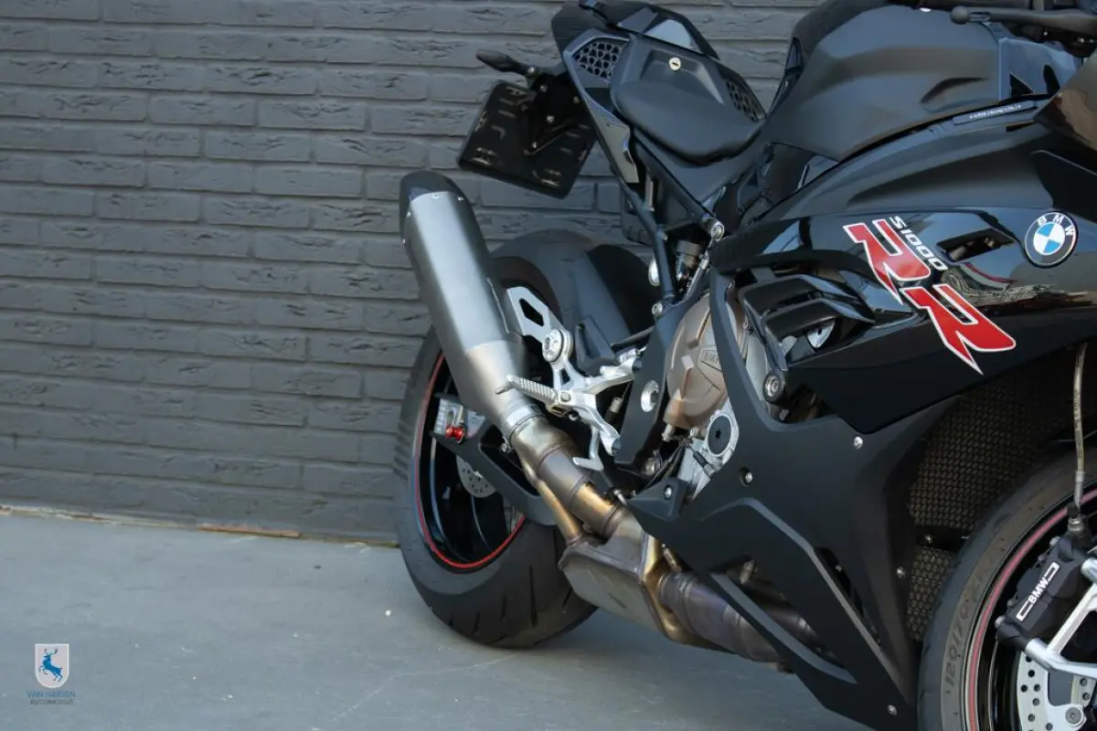 Blackstorm / NL motor / Akrapovic