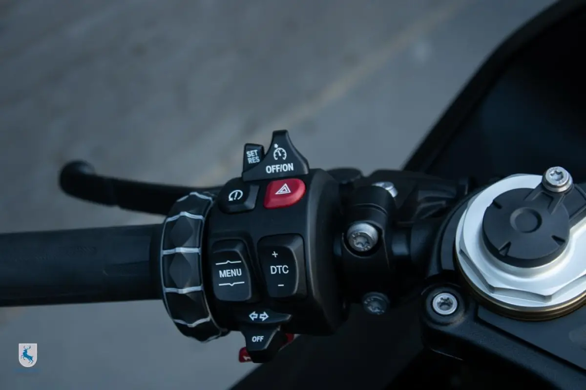 Blackstorm / NL motor / Akrapovic
