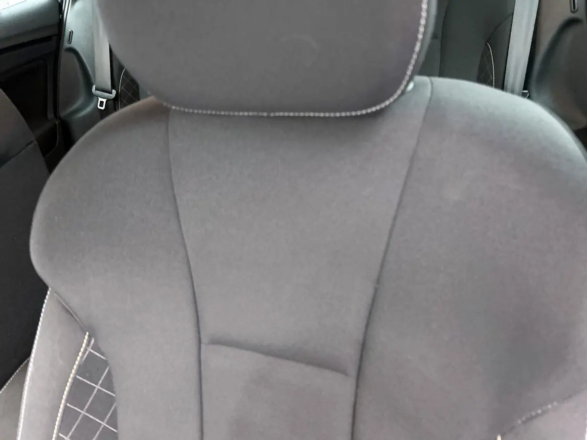 1.0 TSI Ambition | APPLE CARPLAY | PARKEENSENSOREN | AIRCO | BLEUTOOTH | CRUISE CONTROL |