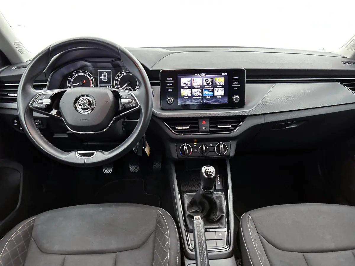 1.0 TSI Ambition | APPLE CARPLAY | PARKEENSENSOREN | AIRCO | BLEUTOOTH | CRUISE CONTROL |