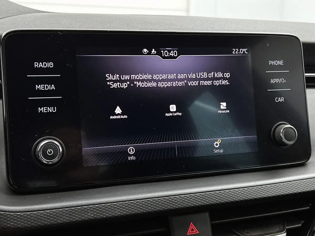 1.0 TSI Ambition | APPLE CARPLAY | PARKEENSENSOREN | AIRCO | BLEUTOOTH | CRUISE CONTROL |