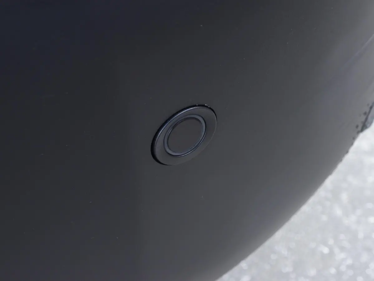 Electric L3 75 kWh | tot 8 jaar garantie | laadruimtebetimmering | Dodehoek detectie | navi incl. Apple Carplay | camera | parkeersensoren voor & achter | Comfort scheidingswand | rijklaarpr
