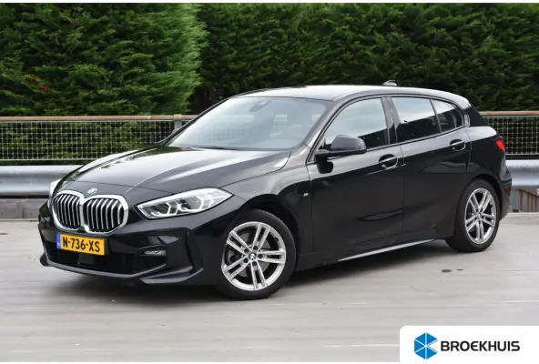118i 136PK High Executive | ACC | PDC V+A | Climate Control | M-pakket | Head-up display | Stoelverwarming voor