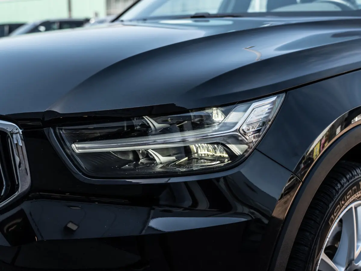1.5 T4 211PK Momentum | Carplay | Camera | Dealer Ond.