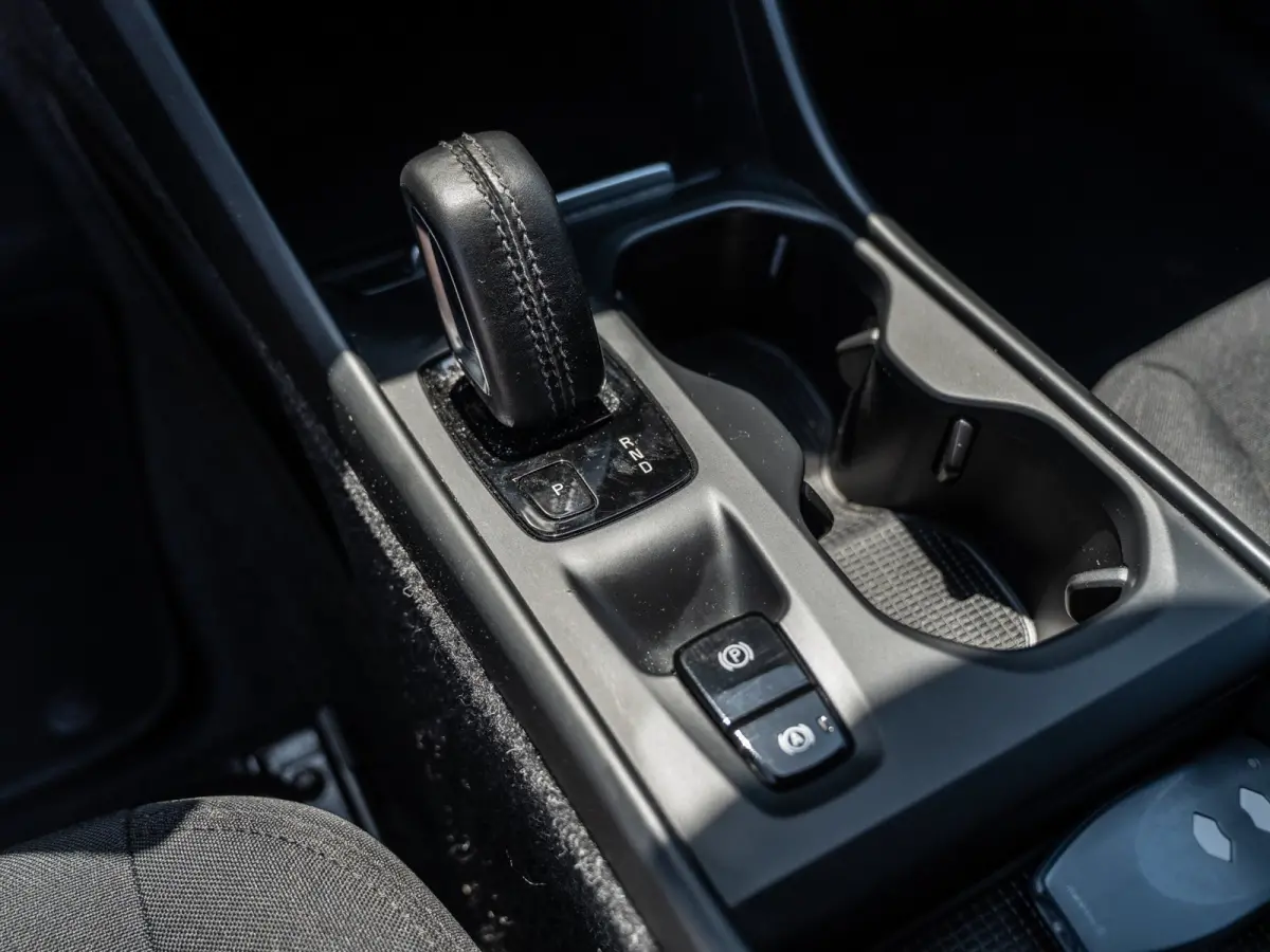 1.5 T4 211PK Momentum | Carplay | Camera | Dealer Ond.