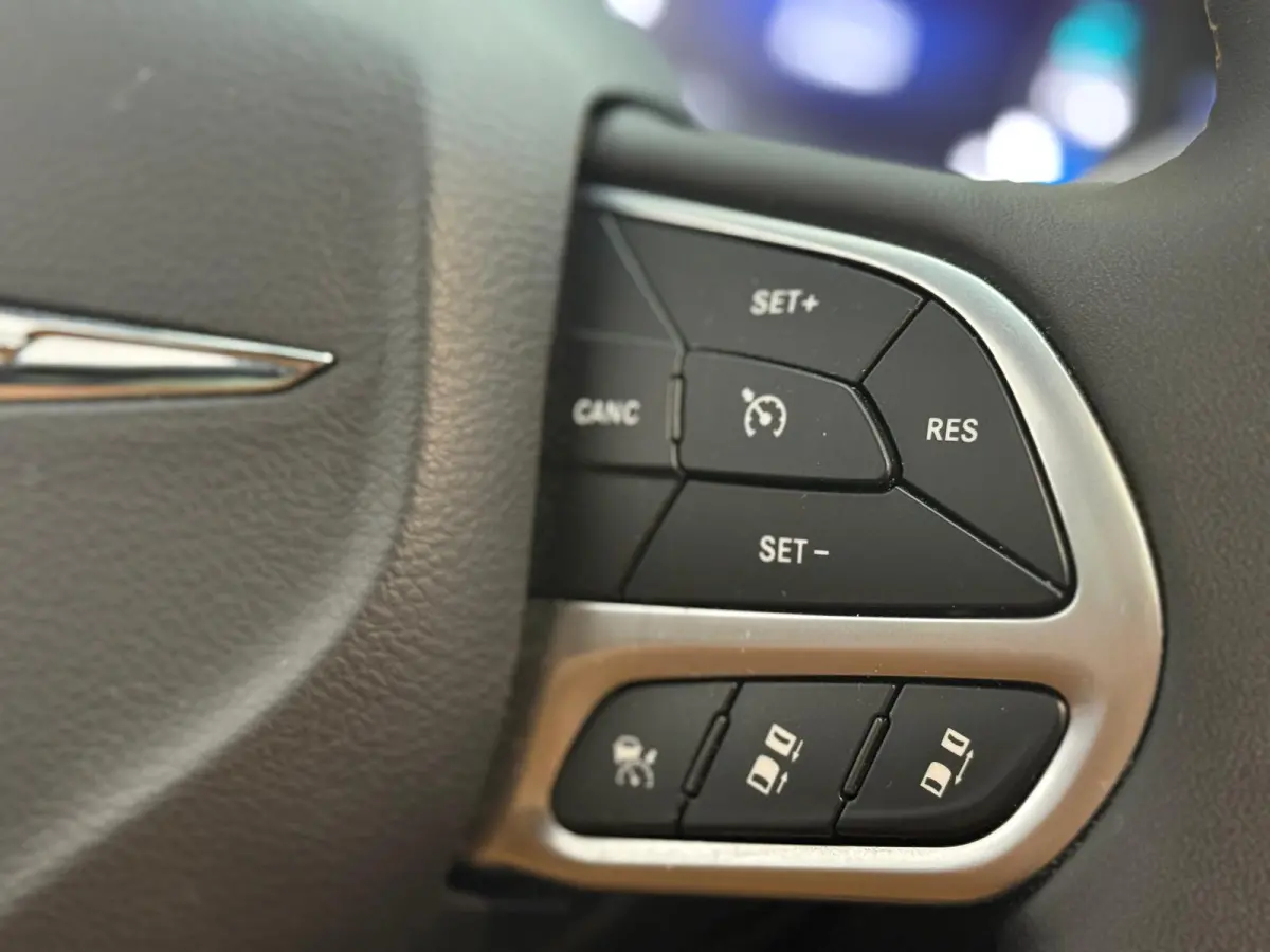 3.6 V6 Hybrid Pacifica Pinnacle 7-zits Full option