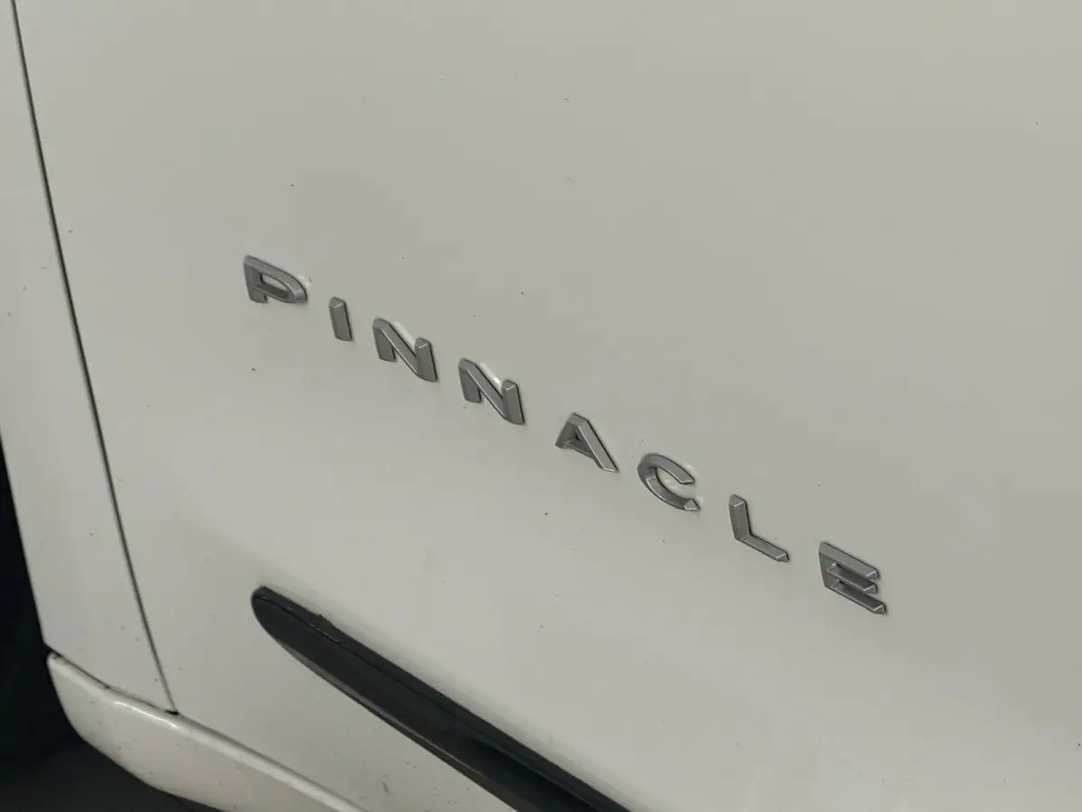 3.6 V6 Hybrid Pacifica Pinnacle 7-zits Full option