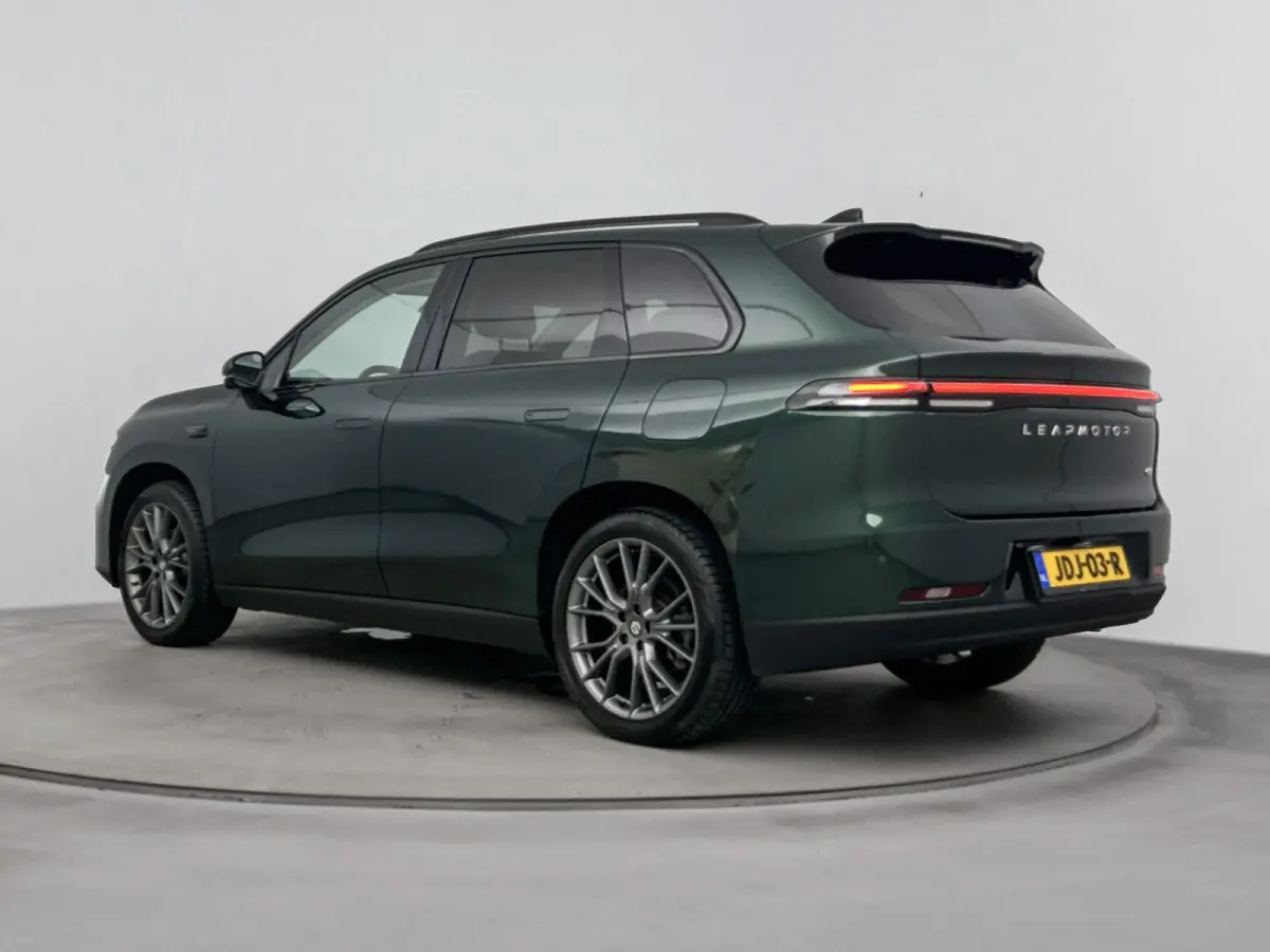 Design 69.9 kWh | 1500KG Trekgewicht | Panorama Dak | Lederenbekleding | Stoel/Stuurverwarming | Elektrische Achterklep | Navigatie