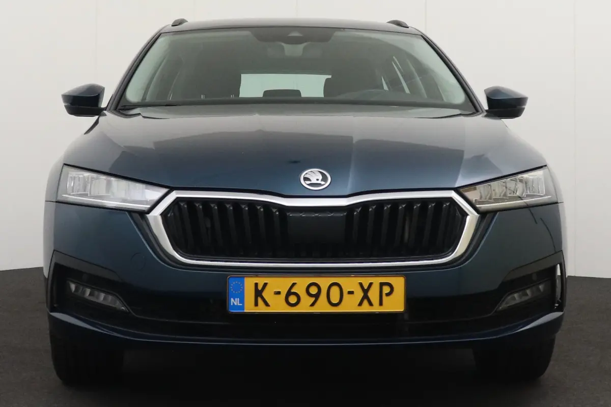 1.4 TSI iV PHEV Business Sport Trekhaak Carplay 18' velgen