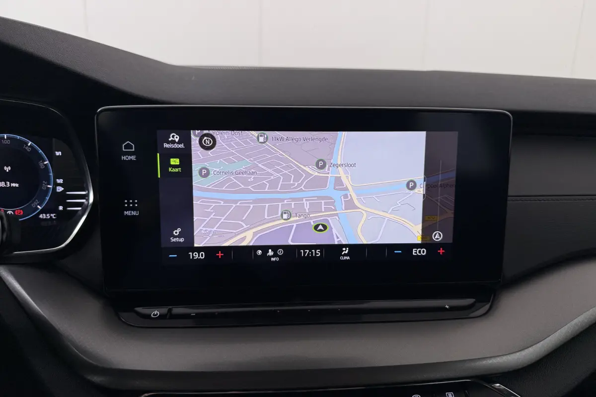 1.4 TSI iV PHEV Business Sport Trekhaak Carplay 18' velgen