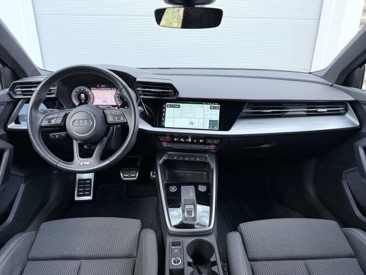 40 TFSI quattro S-Line Camera/AppleCarPlay