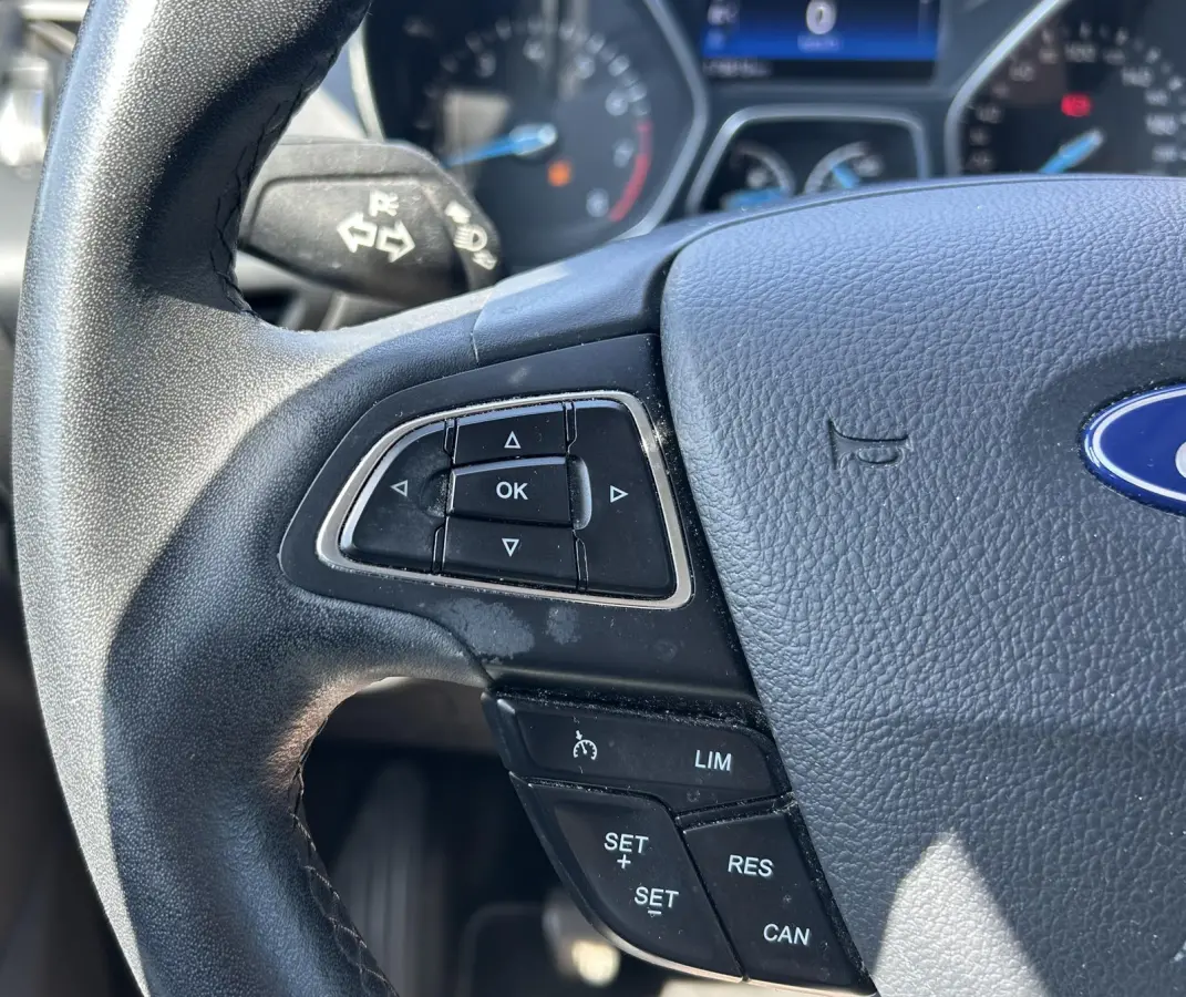 1.5 Titanium 150PK | Trekhaak | 1500KG Trekgewicht | 2e Eigenaar | NL AUTO | Onderhoudshistorie | Achteruitrijcamera | Navigatie | Parkeersensoren | Cruise Control | Climate Control | Armste