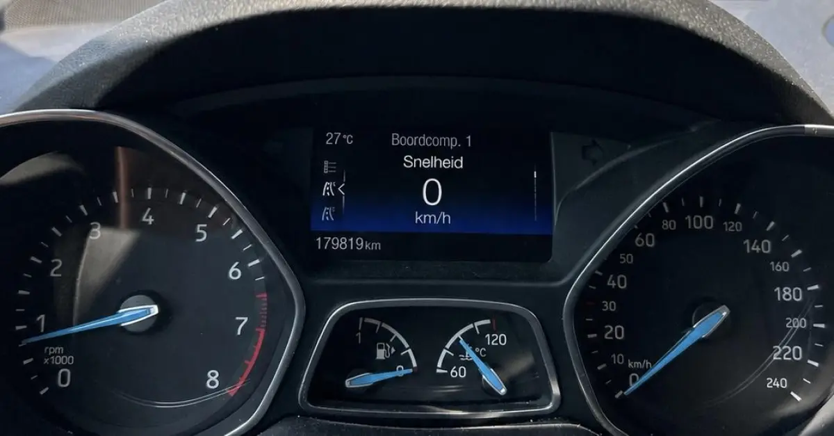 1.5 Titanium 150PK | Trekhaak | 1500KG Trekgewicht | 2e Eigenaar | NL AUTO | Onderhoudshistorie | Achteruitrijcamera | Navigatie | Parkeersensoren | Cruise Control | Climate Control | Armste