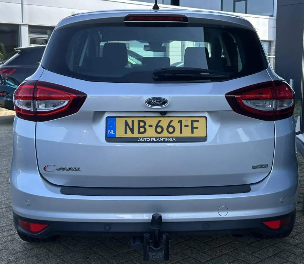 1.5 Titanium 150PK | Trekhaak | 1500KG Trekgewicht | 2e Eigenaar | NL AUTO | Onderhoudshistorie | Achteruitrijcamera | Navigatie | Parkeersensoren | Cruise Control | Climate Control | Armste