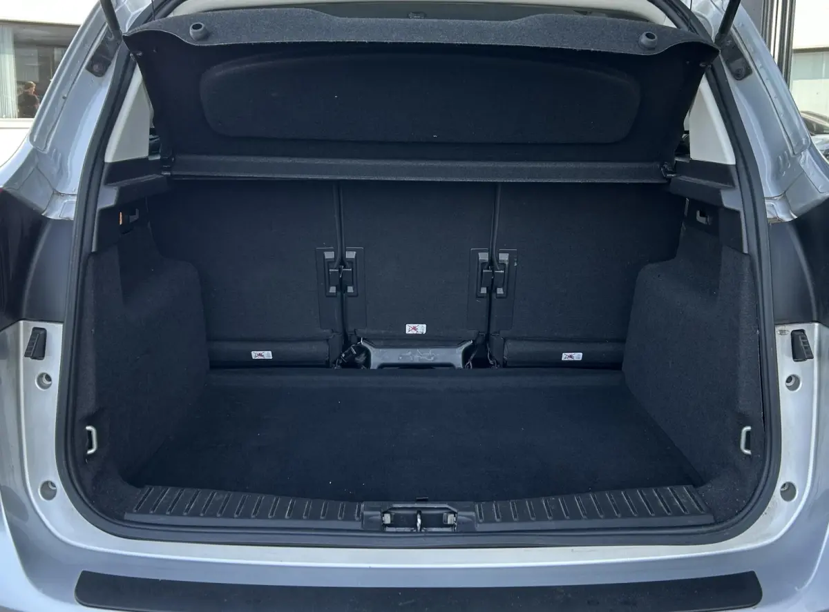 1.5 Titanium 150PK | Trekhaak | 1500KG Trekgewicht | 2e Eigenaar | NL AUTO | Onderhoudshistorie | Achteruitrijcamera | Navigatie | Parkeersensoren | Cruise Control | Climate Control | Armste
