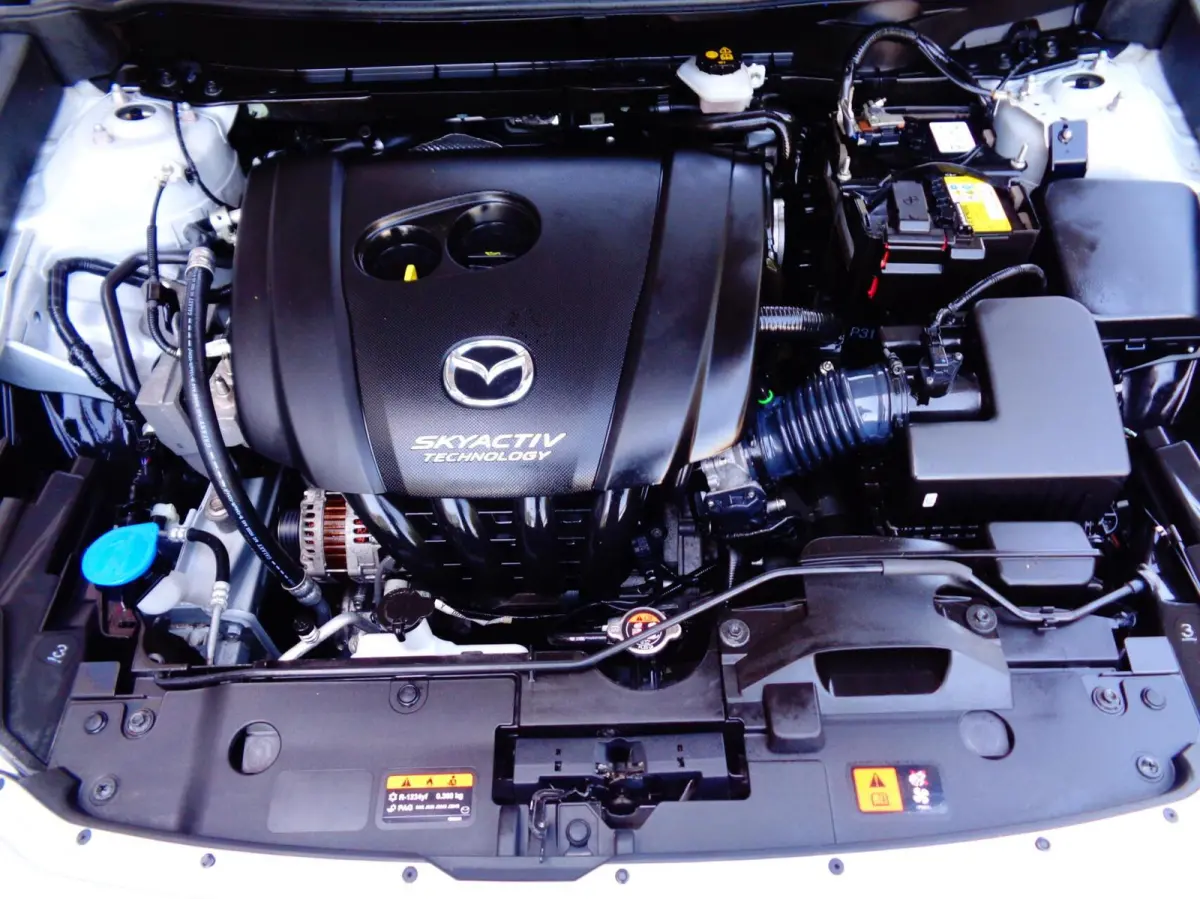 2.0 SkyActiv-G 120 SkyLease GT