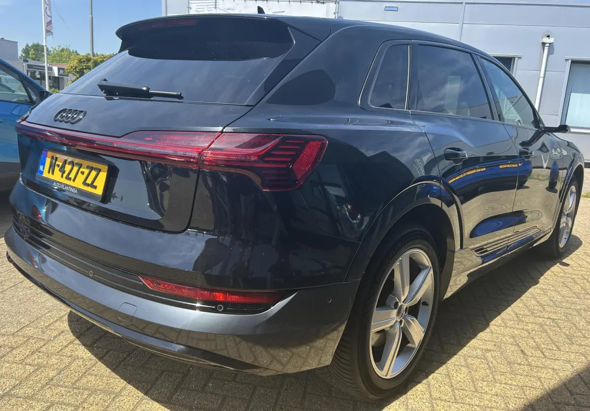 e-tron 55 quattro 95 kWh 408PK | SOH 87,6% | DEALERONDERHOUDEN | Zeer Nette Staat! | Luxe Lederen Stoelen Elektrisch Met Memory | Achteruitrijcamera | Virtual Mirrors | Head Up Display | Ele